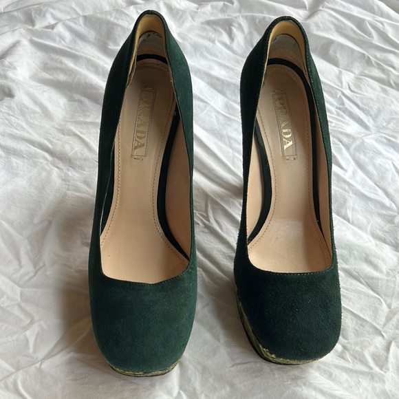 Stunning Prada Platform Heels Pumps 38 1/2 - Picture 7 of 10